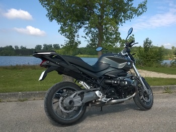 bmw_r1200r_2011